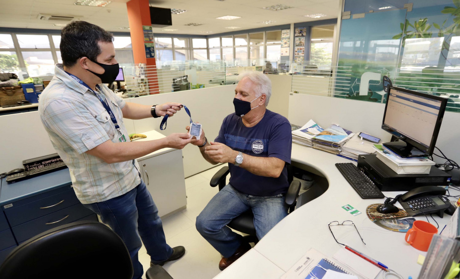 Manual traz compromisso da Portos do Paraná com eficiência e sustentabilidade.