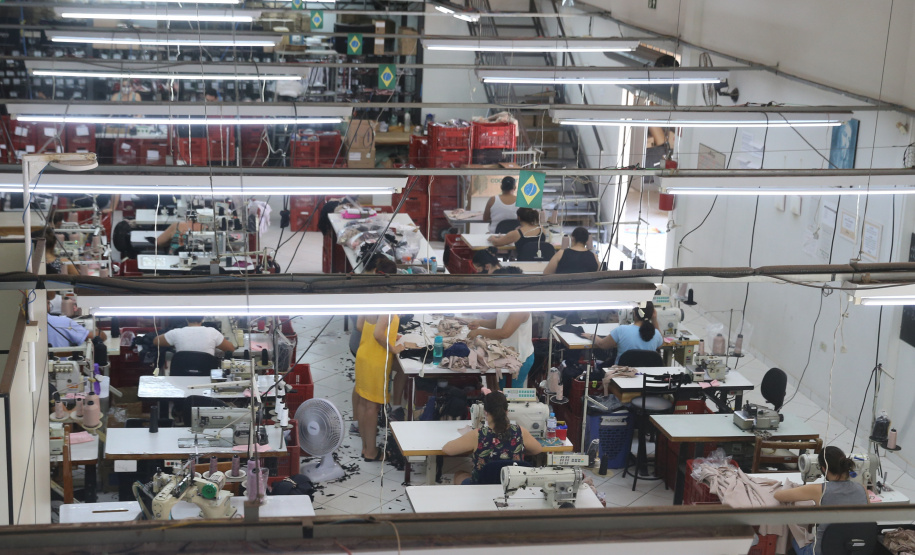 FEITO NO PARANA - Fabrica da Mondress  lingerie de Maringá.07/10/2020 - Foto: Geraldo Bubniak/AEN