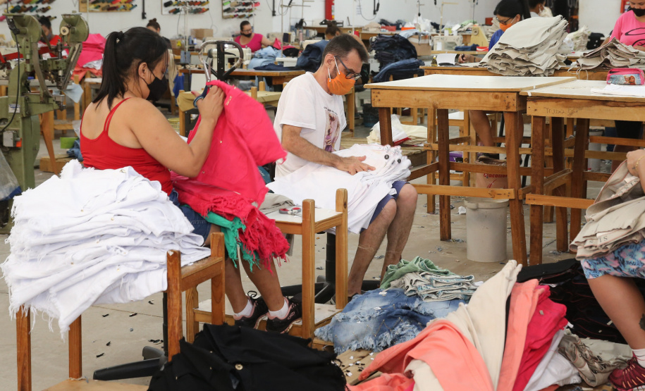 FEITO NO PARANA -  O Grupo Beeight há mais de duas décadas comercializa e vende moda