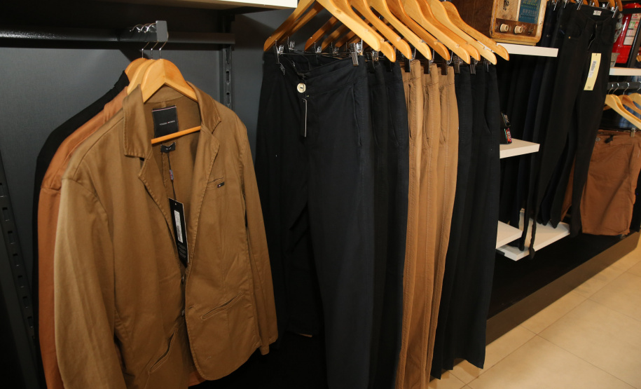 FEITO NO PARANA -  O Grupo Beeight há mais de duas décadas comercializa e vende moda