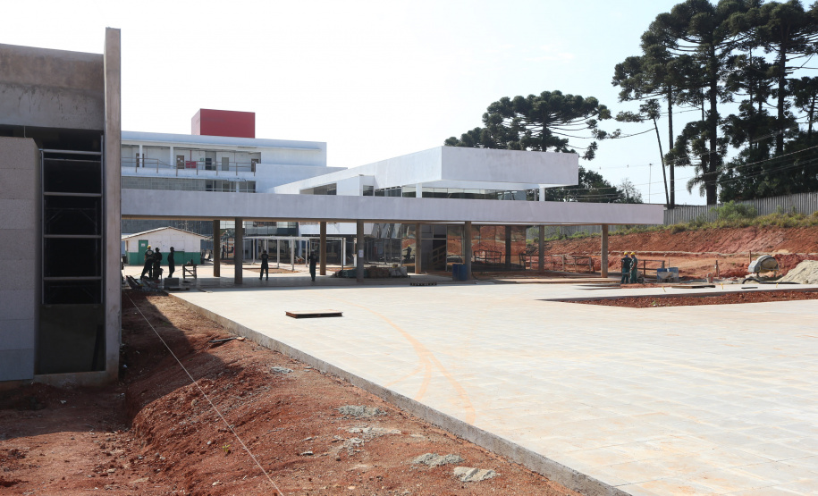 Escola Bombeiros Construção da Escola de Bombeiros do Corpo de Bombeiros do Paraná, na Academia Policial Militar do Guatupê em Sao Jose dos Pinhais. 03/09/2020 - Foto: Geraldo Bubniak/AEN