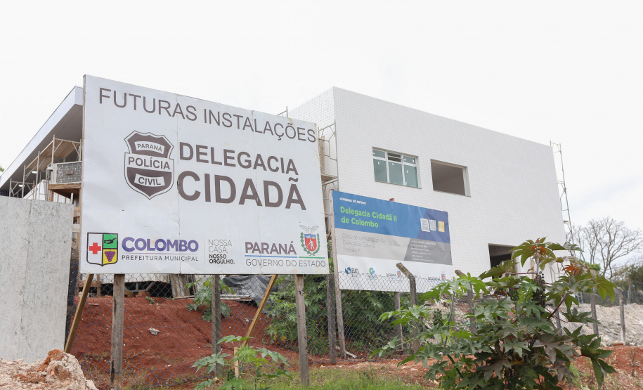 Delegacia Colombo Construcao da Delegacia Cidada de Colombo. A delegacia cidadã é um novo modelo de atendimento em delegacias no Paraná, com espaços específicos e reservados para separar vítimas de agressores e possibilidade de auxílio de assistentes sociais e psicólogos, quando necessário. Colombo - 02/09/2020 - Foto: Geraldo Bubniak/AEN