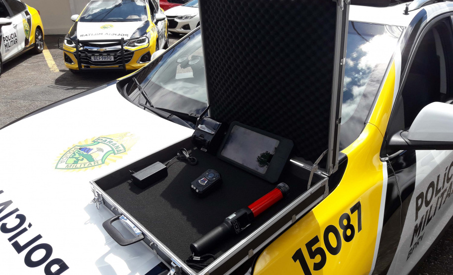 O Departamento de Estradas de Rodagem do Paraná (DER/PR), entregou cinco novas viaturas à Polícia Rodoviária Estadual. A entrega foi terça-feira (27), durante cerimônia que comemorou os 56 anos de atividades do batalhão. Foto:DER