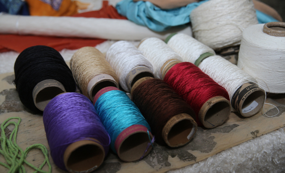 FEITO NO PARANA - Casulo Feliz empresa de Maringa que produz  fio de seda  de forma manual, aproveitando os casulos impróprios para a indústria e também reciclando os subprodutos dessa mesma matéria-prima.07/10/2020 - Foto: Geraldo Bubniak/AEN