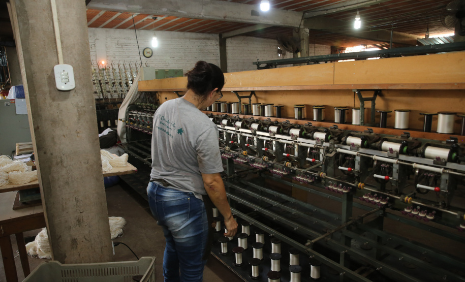 FEITO NO PARANA - Casulo Feliz empresa de Maringa que produz  fio de seda  de forma manual, aproveitando os casulos impróprios para a indústria e também reciclando os subprodutos dessa mesma matéria-prima.07/10/2020 - Foto: Geraldo Bubniak/AEN