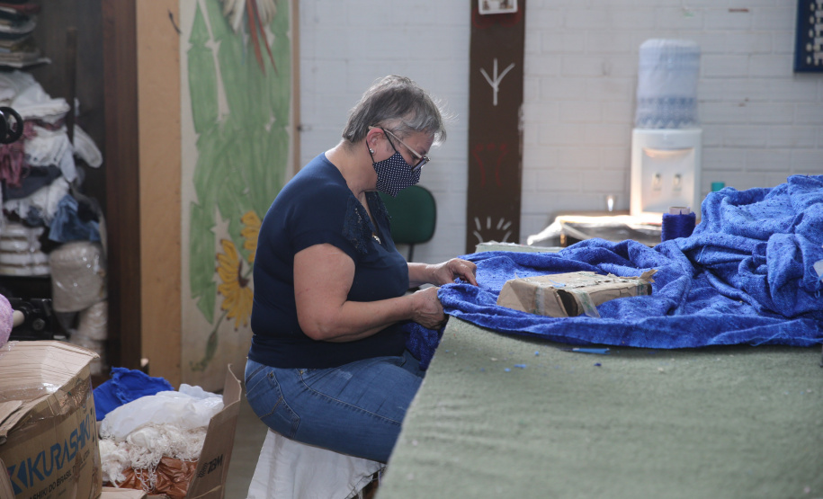 FEITO NO PARANA - Casulo Feliz empresa de Maringa que produz  fio de seda  de forma manual, aproveitando os casulos impróprios para a indústria e também reciclando os subprodutos dessa mesma matéria-prima.07/10/2020 - Foto: Geraldo Bubniak/AEN