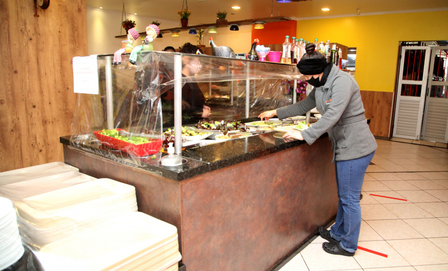 Outro beneficiado pelo crédito foi o restaurante Jeito Mineiro, localizado no Centro
Histórico de Curitiba, que obteve um financiamento da linha Fomento Turismo, com recursos
do Fungetur. Fundado em 2008, o estabelecimento serve pratos da culinária mineira com