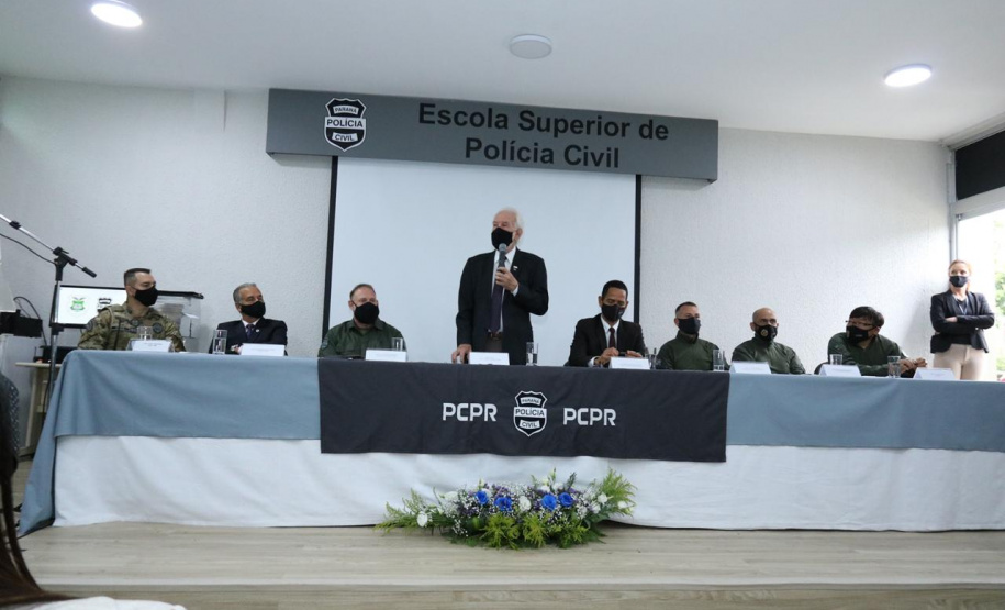 A Polícia Civil do Paraná comemora o aniversário de 30 anos do seu grupo de elite, o Tático Integrado de Grupos de Repressão Especial (Tigre). 

O aniversário foi comemorado em solenidade com a presença do vice-governador Darci Piana, do secretário da Segurança Pública do Paraná, Romulo Marinho Soares, e do delegado-geral da Polícia Civil, Silvio Jacob Rockembach. O evento foi na Escola Superior da Polícia Civil, em Curitiba. Foto:Camila Tonett