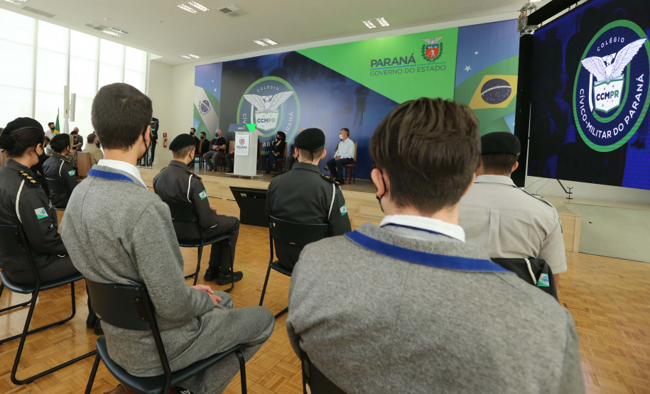 Consulta pública aprova colégio cívico-militar em 176 escolas. Foto: Geraldo Bubniak/AEN