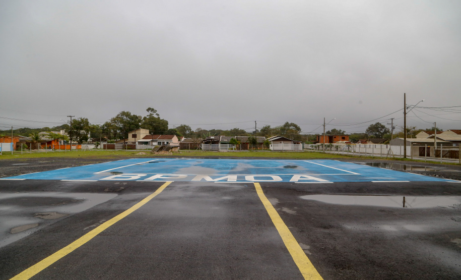 O Governo do Estado está investindo R$ 546 mil em três obras no município. Uma delas, inclusive, já foi colocada em funcionamento. O heliponto para o transporte de pacientes, construído atrás da Unidade de Pronto Atendimento (UPA), ajuda em casos de emergência desde o fim do ano passado. Custou R$ 190 mil, construído com recursos da Secretaria da Saúde.