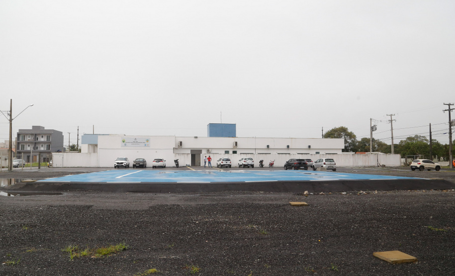 O Governo do Estado está investindo R$ 546 mil em três obras no município. Uma delas, inclusive, já foi colocada em funcionamento. O heliponto para o transporte de pacientes, construído atrás da Unidade de Pronto Atendimento (UPA), ajuda em casos de emergência desde o fim do ano passado. Custou R$ 190 mil, construído com recursos da Secretaria da Saúde.