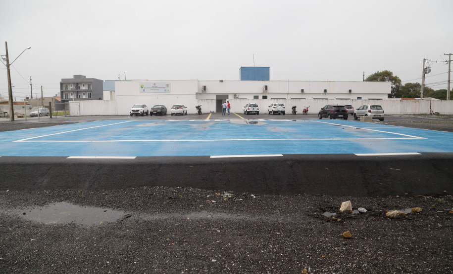 O Governo do Estado está investindo R$ 546 mil em três obras no município. Uma delas, inclusive, já foi colocada em funcionamento. O heliponto para o transporte de pacientes, construído atrás da Unidade de Pronto Atendimento (UPA), ajuda em casos de emergência desde o fim do ano passado. Custou R$ 190 mil, construído com recursos da Secretaria da Saúde.