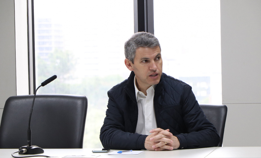 A Coordenação da Região Metropolitana de Curitiba (Comec) recebe nesta semana dez residentes em Arquitetura e Urbanismo e Engenharia Civil. Eles são provenientes do Programa de Residência Técnica em Projetos e Obras Públicas (Pestec POP 2020), lançado pelo Governo do Estado em abril deste ano. Foto:Comec