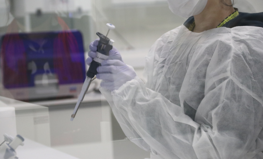 Equipamento amplia a capacidade prática de exames de DNA do Laboratório de Genética Molecular Forense e foi doado pela Secretaria Nacional da Segurança Pública do Ministério da Justiça.
Foto: SESP PR