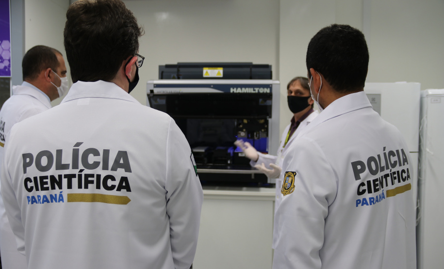 Equipamento amplia a capacidade prática de exames de DNA do Laboratório de Genética Molecular Forense e foi doado pela Secretaria Nacional da Segurança Pública do Ministério da Justiça.
Foto: SESP PR