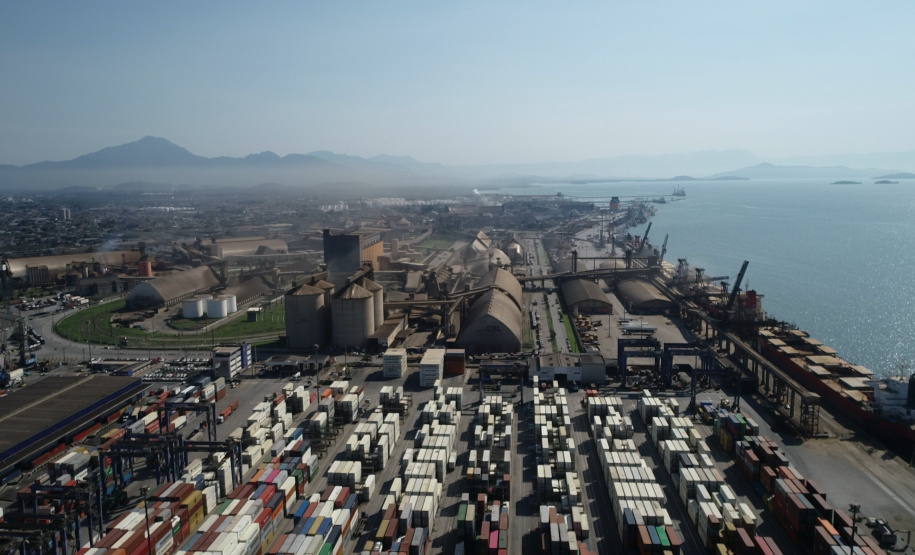 Investimentos públicos e privados ampliam capacidade do Porto de Paranaguá. Foto:Portos do Paraná