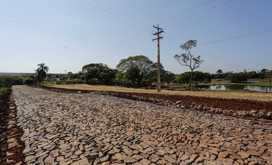 Maripá - 21-10-2020 -Pavimentação da estrada Auto Aurora em Maripá - Foto : Jonathan Campos / AEN