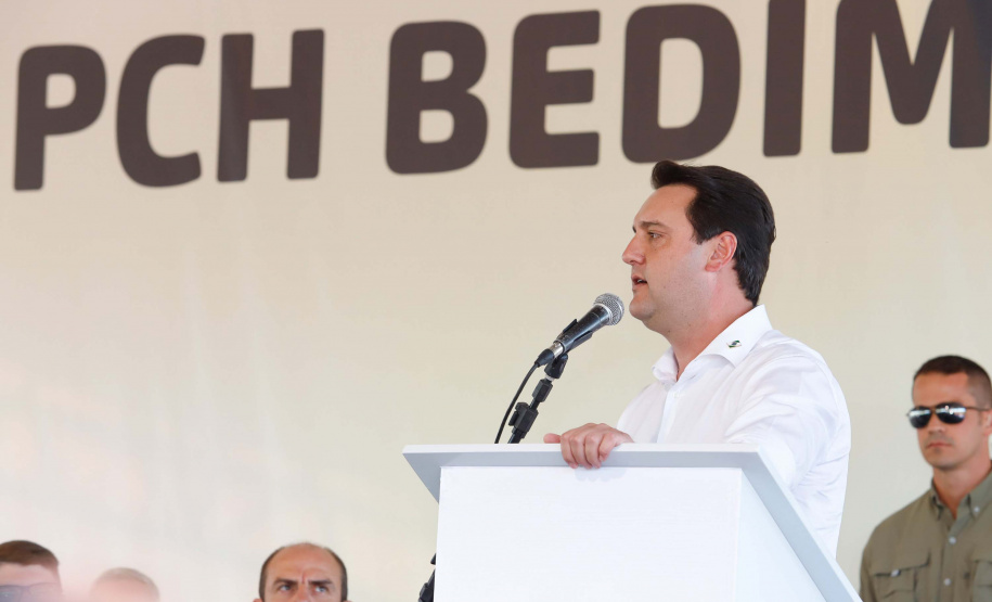 O governador Carlos Massa Ratinho Junior participou nesta sexta-feira (06), ao lado presidente da República Jair Bolsonaro, da inauguração da Pequena Central Hidrelétrica (PCH) Bedim, em Renascença, no Sudoeste do Paraná.