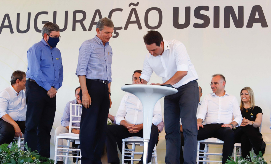 Estado e União firmam convênio para modernização da Estrada Boiadeira