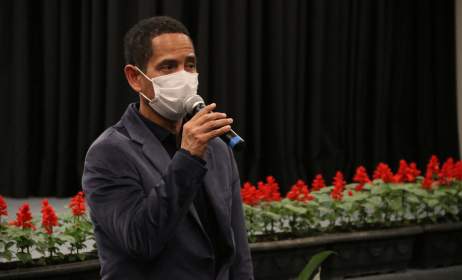 O encerramento do evento Senasp Itinerante, organizado Secretaria Nacional de Segurança Pública (SENASP), do Ministério da Justiça e Segurança Pública ocorreu nesta sexta-feira (06/11). No último dia do encontro foram feitas reuniões com os comandantes do Corpo de Bombeiros e diretores da Polícia Científica da região sul do país. Além disso, duas câmaras temáticas, uma sobre emendas parlamentares e outra sobre georreferenciamento e geointeligência, concluíram o evento.Foto:SESP