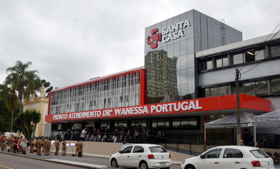 Sesa participa da reinauguração do Pronto Atendimento da Santa Casa de Curitiba. Foto: Américo Antonio/SESA