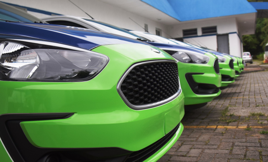 São sete veículos novos que servirão para atendimento da atenção básica das sete Unidades de Saúde do município. O investimento foi de R$ 280 mil
Foto: Americo Antonio/SESA