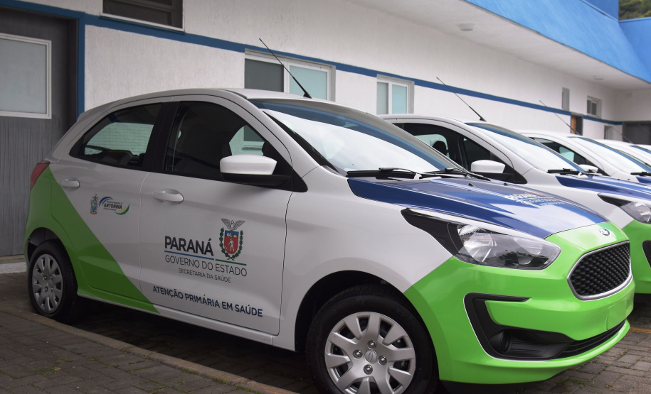 São sete veículos novos que servirão para atendimento da atenção básica das sete Unidades de Saúde do município. O investimento foi de R$ 280 mil
Foto: Americo Antonio/SESA