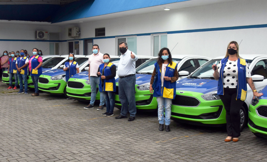 São sete veículos novos que servirão para atendimento da atenção básica das sete Unidades de Saúde do município. O investimento foi de R$ 280 mil Foto: Americo Antonio/SESA