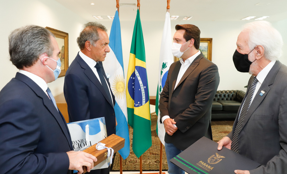 Governador apresenta corredor bioceânico a embaixador da Argentina
Foto: Rodrigo Felix Leal