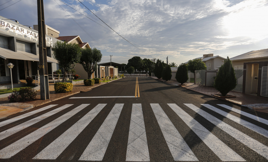 Missal - 21-10-2020 - Pavimentação asfaltica no distrito de Dom Armando em Missal- Foto : Jonathan Campos / AEN