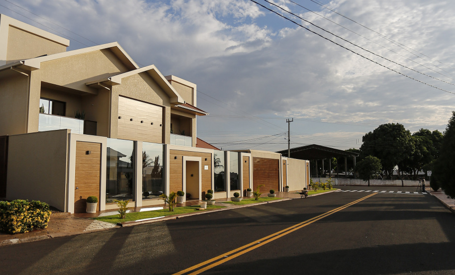 Missal - 21-10-2020 - Pavimentação asfaltica no distrito de Dom Armando em Missal- Foto : Jonathan Campos / AEN