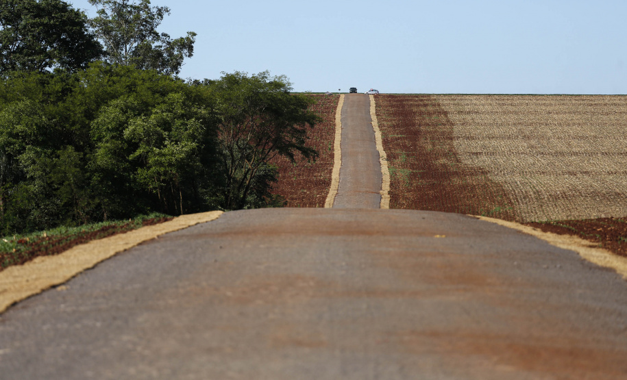 Palotina - 28-10-2020 - Alto Santana - Palotina - 28-10-2020 - Pavimentacão em Pedra Poliédrica na KD-131 em Palotina -Foto : Jonathan Campos / AEN-Foto : Jonathan Campos / AEN