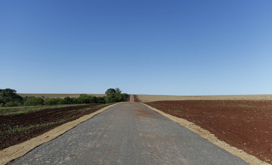 Palotina - 28-10-2020 - Alto Santana - Palotina - 28-10-2020 - Pavimentacão em Pedra Poliédrica na KD-131 em Palotina -Foto : Jonathan Campos / AEN-Foto : Jonathan Campos / AEN
