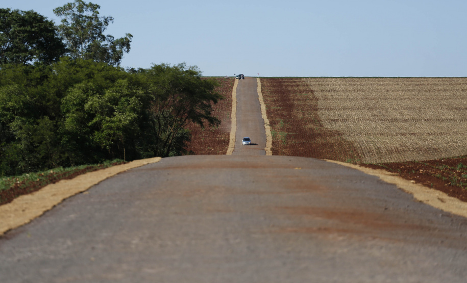 Palotina - 28-10-2020 - Alto Santana - Palotina - 28-10-2020 - Pavimentacão em Pedra Poliédrica na KD-131 em Palotina -Foto : Jonathan Campos / AEN-Foto : Jonathan Campos / AEN