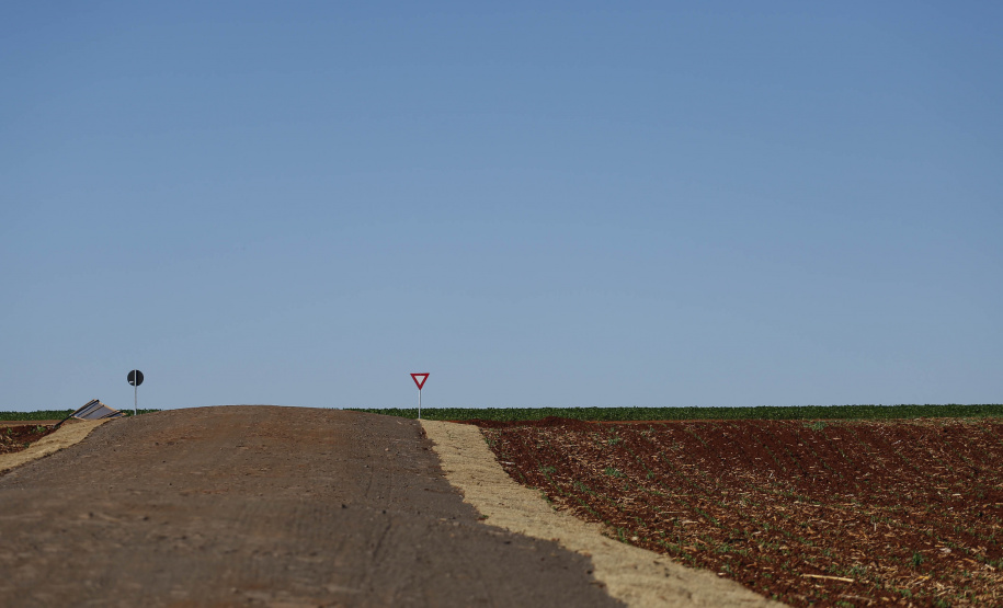 Palotina - 28-10-2020 - Alto Santana - Palotina - 28-10-2020 - Pavimentacão em Pedra Poliédrica na KD-131 em Palotina -Foto : Jonathan Campos / AEN-Foto : Jonathan Campos / AEN