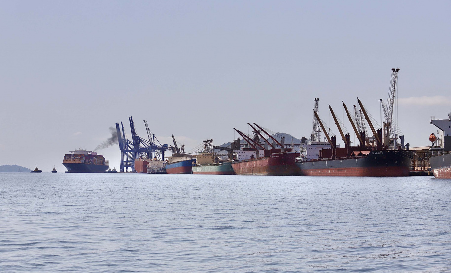 Portos do Paraná alcançam índices altos de ocupação e produtividade.
