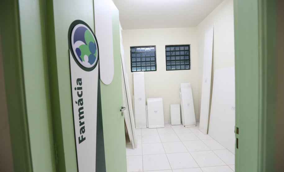 UBS Jardim Ideal Londrina A obra de reforma da Unidade Básica de Saúde (UBS) do Jardim Ideal em Londrina. Na foto, Secretário municipal de saúde, Felippe Machado14/10/2020 - Foto: Geraldo Bubniak/AEN