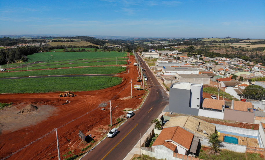 Pavimentação de Vias amplia o desenvolvimento em Apucarana.Foto Gilson Abreu/AEN