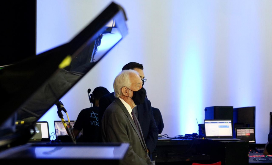 Vice-governador participa da abertura da feira Mercosuper. Foto: Camila Tonett