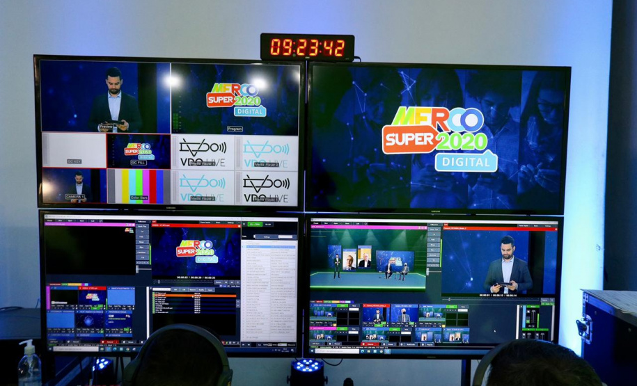 Vice-governador participa da abertura da feira Mercosuper. Foto: Camila Tonett