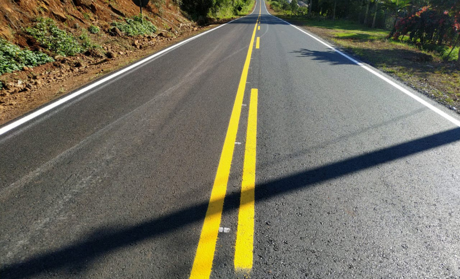 Serviços de conservação entre Dois Vizinhos e Cruzeiro do Iguaçu. Foto:DER