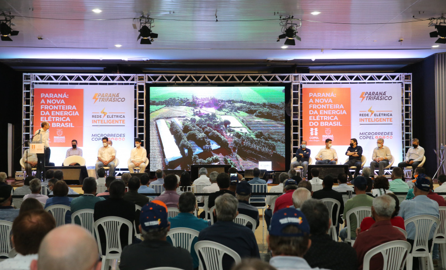 Copel Palotina O governador Carlos Massa Ratinho Junior e o presidente da Copel, Daniel Pimentel Slaviero, apresentam nesta quarta-feira (18), em Palotina, no Oeste do Estado, uma chamada pública para a contratação de energia proveniente de autogeradores, na CVale em Palotina.Palotina, 18/11/2020 - Foto: Geraldo Bubniak/AEN