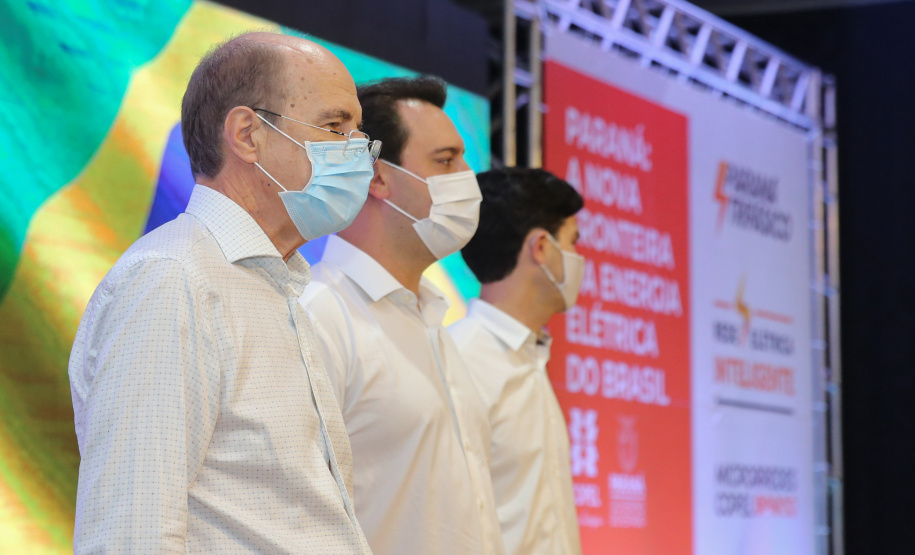 Copel Palotina O governador Carlos Massa Ratinho Junior e o presidente da Copel, Daniel Pimentel Slaviero, apresentam nesta quarta-feira (18), em Palotina, no Oeste do Estado, uma chamada pública para a contratação de energia proveniente de autogeradores, na CVale em Palotina.Palotina, 18/11/2020 - Foto: Geraldo Bubniak/AEN