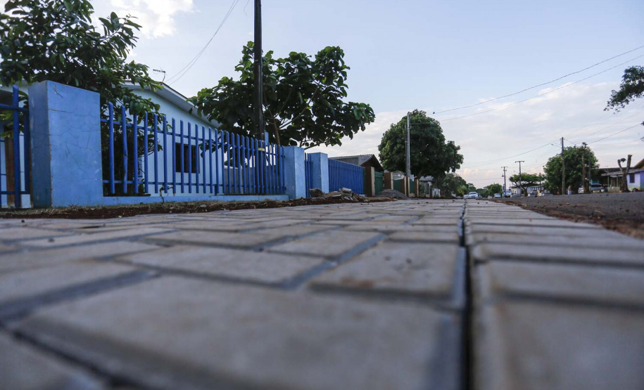 BRAGANEY - 23-10-2020 - Obras de Pavimentação asfáltica e calçada na cidade de Braganey - Foto : Jonathan Campos / AEN