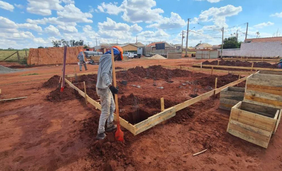 Avançam as obras de moradias populares em Itaguajé e Flórida. Foto: Cohapar