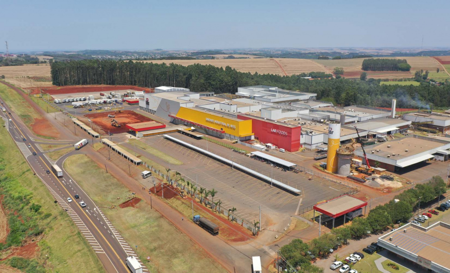 Matelândia- 22-10-2020 - Abatedouro de aves da cooperativa lar em Matelândia - Foto :Alessandro Vieira / AEN