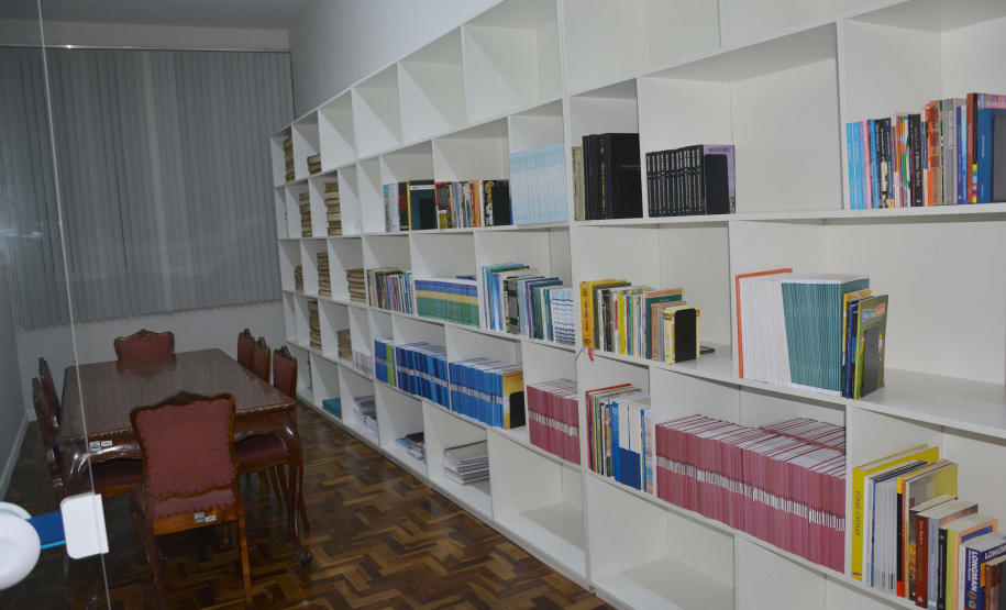 A Escola de Formação e Aperfeiçoamento Penitenciário (Espen) teve sua primeira sede própria inaugurada nesta quinta-feira (19), em Curitiba. O prédio, de três pavimentos, possui 2 mil metros quadrados e está localizado na região central da capital. Além de espaços para formação do servidor, o local abriga também o Museu Penitenciário. Foto: SESP