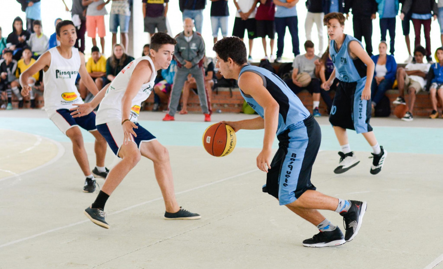 Nova parceria vai fortalecer o desporto escolar. Foto:Paraná Esporte
