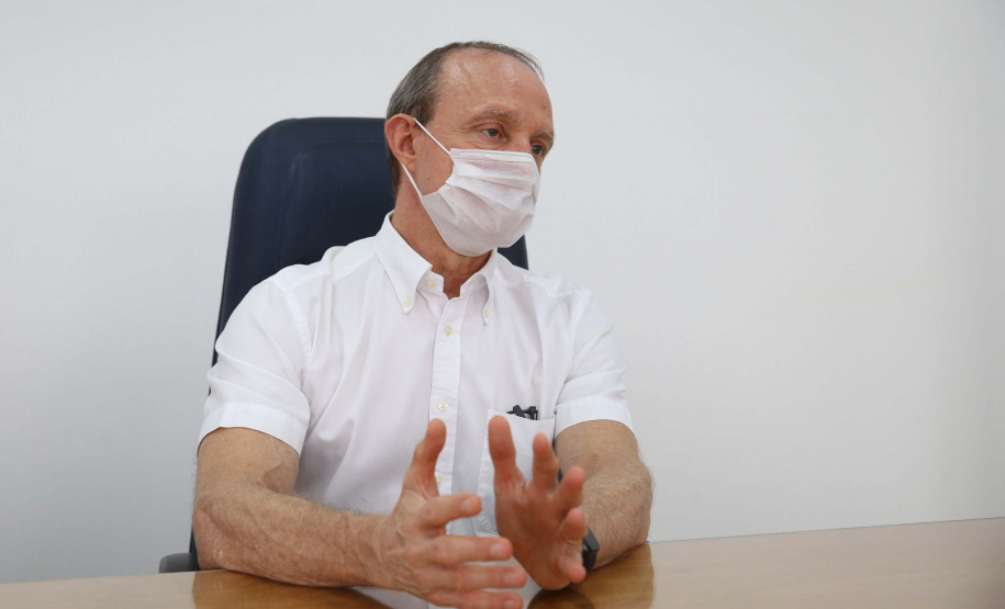 Feito no parana Coamo FEITO NO PARANA - Coamo cooperativa agro-industrial , a maior cooperativa da América Latina, com sede em Campo Mourão. Tem na linha alimentícia as marcas Primê, Sollus, Dualis e Anniela produz óleo de soja refinado, café torrado e moído, margarinas, farinha de trigo e gordura vegetal hidrogenada. Entrevista com Airton Galinari, presidente executivo da Coamo. 09/10/2020 - Foto: Geraldo Bubniak/AEN