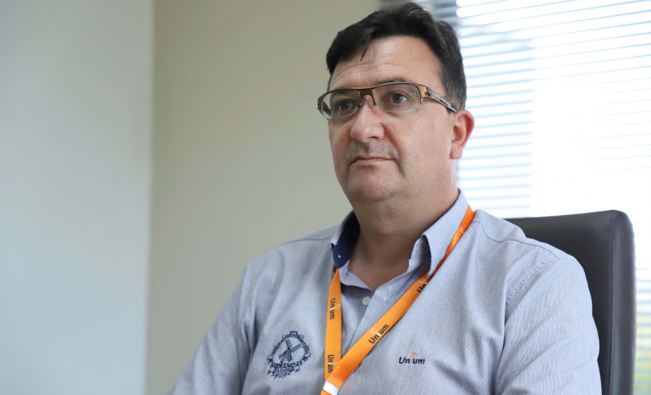 Cleonir Vitório Ongarato, coordenador de negócios da Herança Holandesa, informa que a unidade produz farinhas premium, tradicional e integral. Há ainda a linha especial, formada por farinhas para pizza, pastel e a farinha Precisa, uma segunda marca da empresa e com preço reduzido para o consumidor.